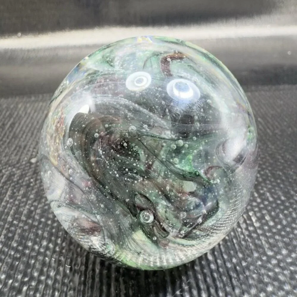 VTG‎ Dynasty Gallery Around The World Round Glass Paperweight Green Black Swirls